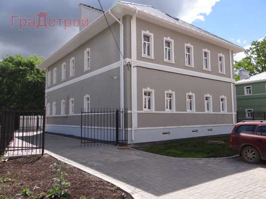 Продам многомнатную квартиру в Вологда.Жилая площадь 157  кв.м.Этаж 1.Дом кирпичный.