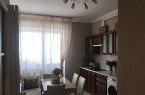 Продам однокомнатную квартиру в Краснодар.Жилая площадь 47  кв.м.Этаж 5.Дом кирпичный.