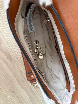 Сумка guess оригинальная в Москве