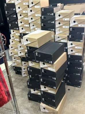 Кроссовки NIKE в Москве