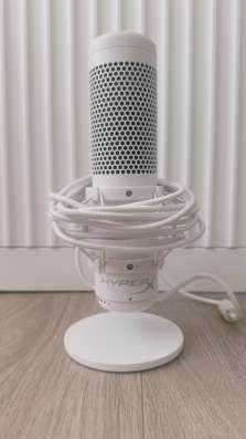 Микрофонный комплект HyperX QuadCast S белый