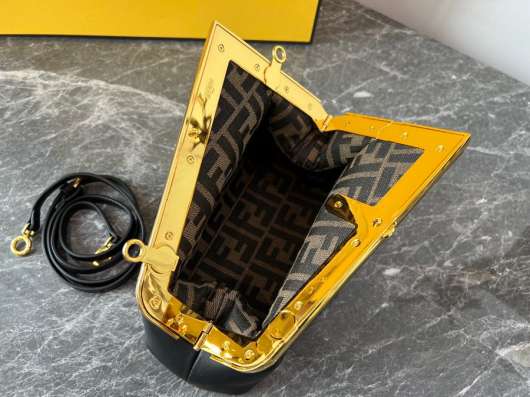 Сумка Fendi Оригинал в Санкт-Петербурге фото 3
