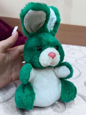 заяц игрушечный
