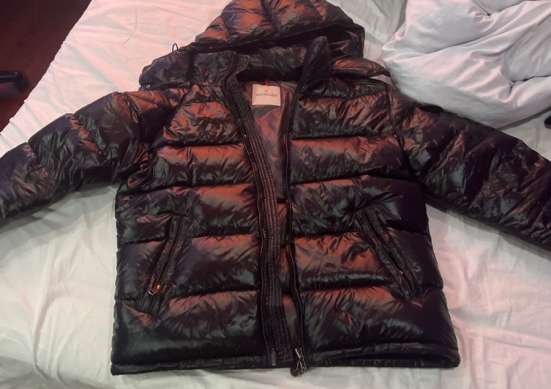 Пуховик Moncler