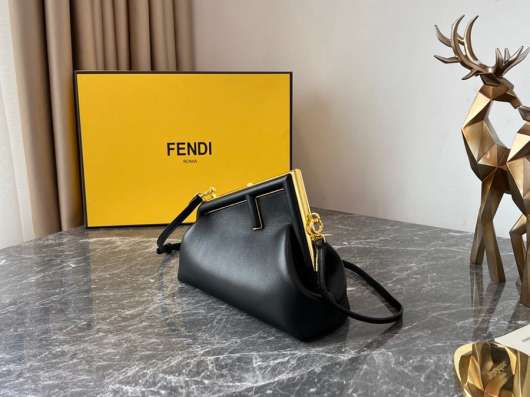 Сумка Fendi Оригинал в Санкт-Петербурге