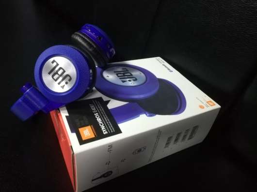 Наушники JBL E40BT