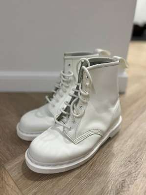Ботинки белые Dr.Martens