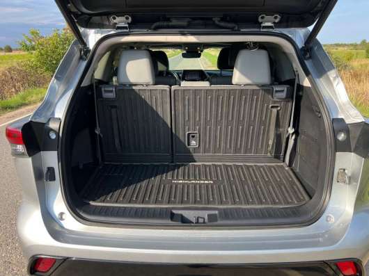 Toyota Highlander 2021г. в Москве фото 5