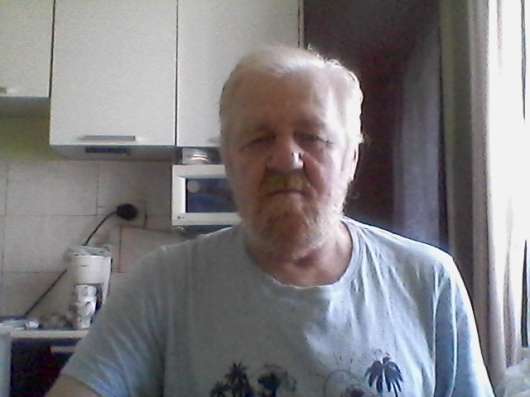 Александр, 62 года, хочет пообщаться в Пскове фото 4