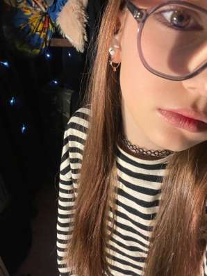 Гуляю с собакой маленькой)