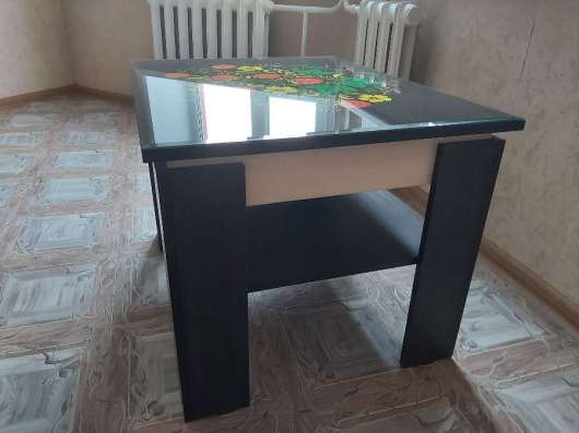 Журнальный столик в Нижневартовске