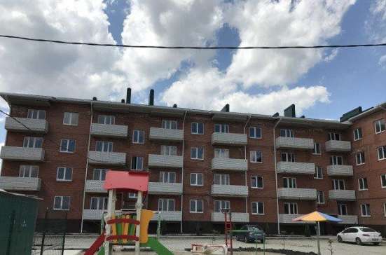 Продам однокомнатную квартиру в Краснодар.Жилая площадь 38  кв.м.Этаж 3.Дом кирпичный.