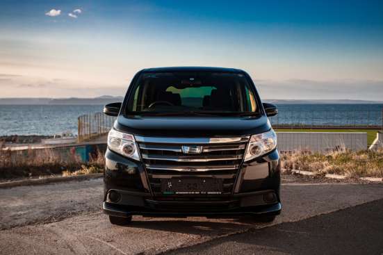 Toyota Noah, 2015 г ZWR80 в Хабаровске фото 12