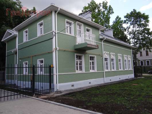 Продам многомнатную квартиру в Вологда.Жилая площадь 122  кв.м.Этаж 1.Дом кирпичный.