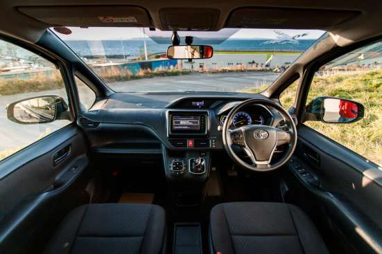 Toyota Noah, 2015 г ZWR80 в Хабаровске фото 5