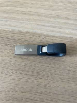 Флешка iXpand Flash Drive 3.0 64 gb