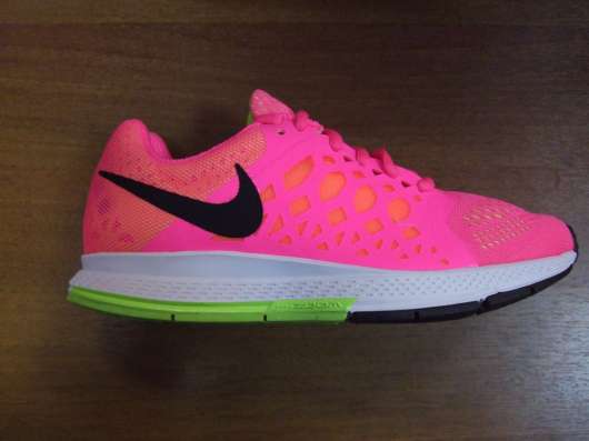 Кроссовки NIKE