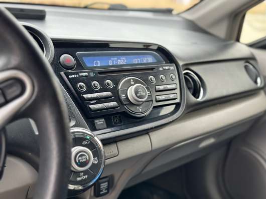Honda insight 2014г. Рестайлинг в Москве фото 5