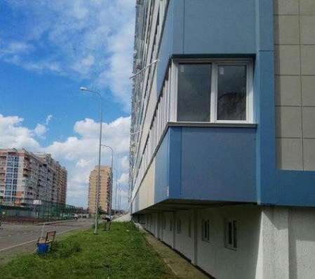 Продам двухкомнатную квартиру в Краснодар.Жилая площадь 69,70  кв.м.Этаж 1.Дом монолитный.