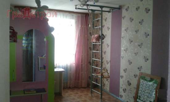 Продам многомнатную квартиру в Вологда.Жилая площадь 95  кв.м.Этаж 6.Дом кирпичный.