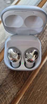 Продам наушники Galaxy Buds Pro