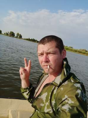 Константин, 36 лет, хочет пообщаться