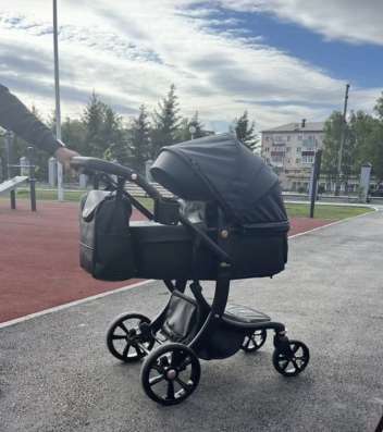 Продам коляску в Тарко-сале