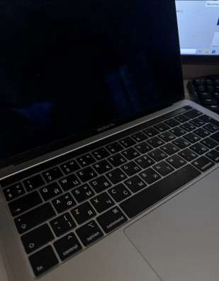 Macbook Pro 13 A1989 в Тюмени фото 3