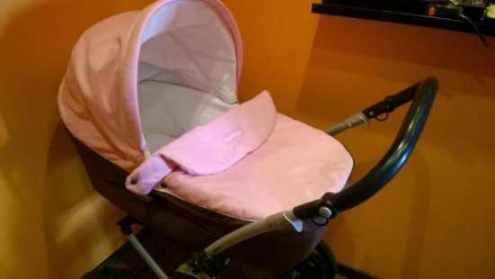 коляску-люльку Peg-Perego Young