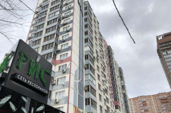 Продам однокомнатную квартиру в Краснодар.Жилая площадь 40  кв.м.Этаж 1.