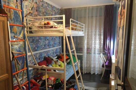 Продам трехкомнатную квартиру в Краснодар.Жилая площадь 60,70  кв.м.Этаж 3.Дом панельный. в Краснодаре