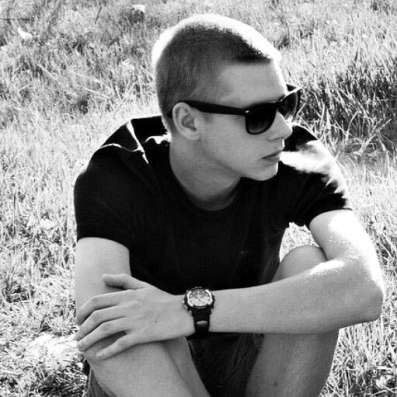 Евгений, 18 лет, хочет пообщаться