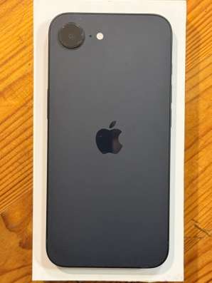 iPhone 16e, 128Gb