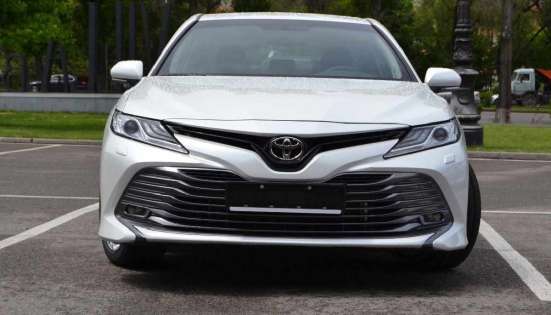 Toyota Camry с минимальным пробегом фото 7