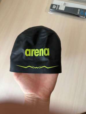 Шапочка arena
