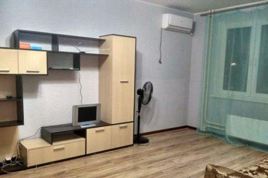 Продам однокомнатную квартиру в Краснодар.Жилая площадь 37,70  кв.м.Этаж 13.