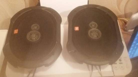 Динамики JBL