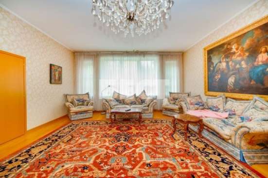 Продам коттедж в Одинцово. Жилая площадь 530 кв.м.