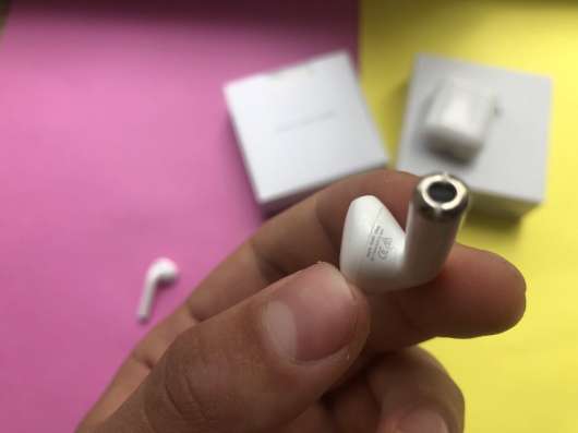 AirPods 2 в Комсомольске-на-Амуре фото 7