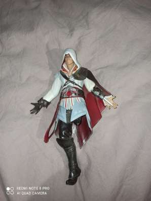 Статуетка коллекционная аксессуарная assassin's creed