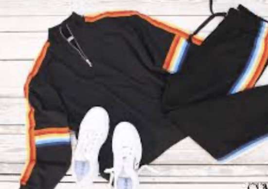 Продам спортивный костюм Bershka б/у