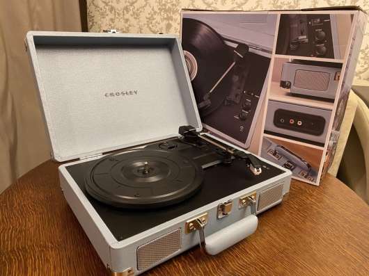 Виниловый проигрыватель Crosley cruiser deluxe