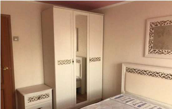 Продам трехкомнатную квартиру в Краснодар.Жилая площадь 68  кв.м.Этаж 8.