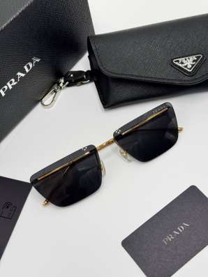 Очки Prada