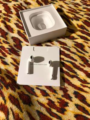 Наушники Apple AirPods 2 (2022) в Санкт-Петербурге фото 4