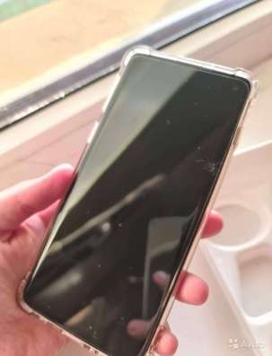 Продам Samsung s10 8/128 gb