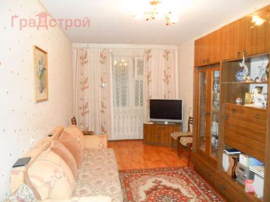 Продам двухкомнатную квартиру в Вологда.Жилая площадь 46  кв.м.Этаж 2.Дом панельный.