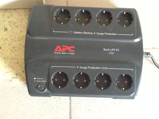Блок бесперебойного питания Back-UPS ES 700