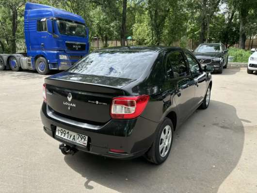 Продам надежный автомобиль в Москве