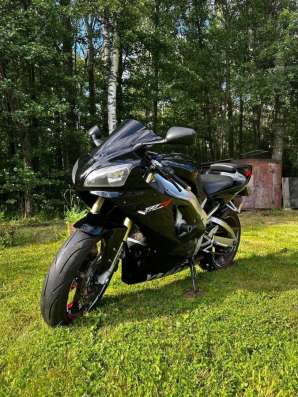 Yamaha R1